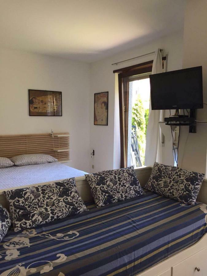 Casa Chiara Apartment Riva del Garda Luaran gambar