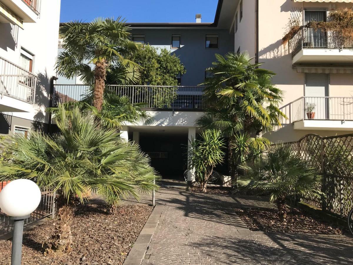 Casa Chiara Apartment Riva del Garda Luaran gambar