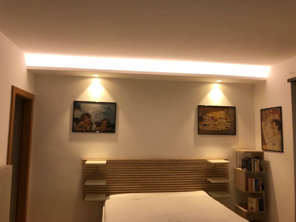 Casa Chiara Apartment Riva del Garda Luaran gambar